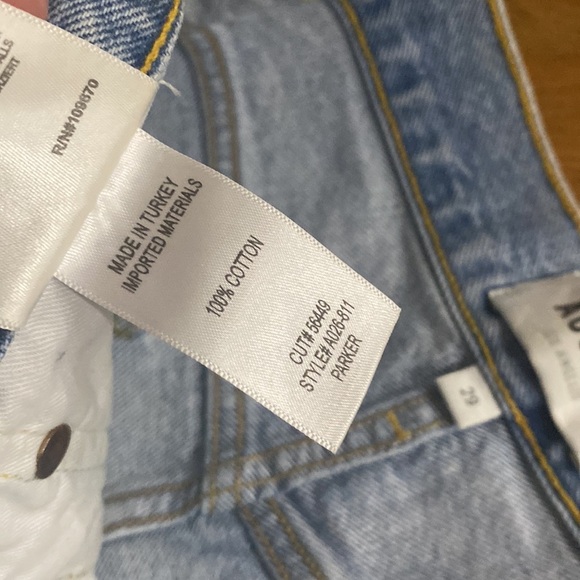 AGOLDE PARKER HIGH WAISTED BUTTON FLY DISTRESSED DENIM SHORTS SZ 28 - Picture 15 of 15